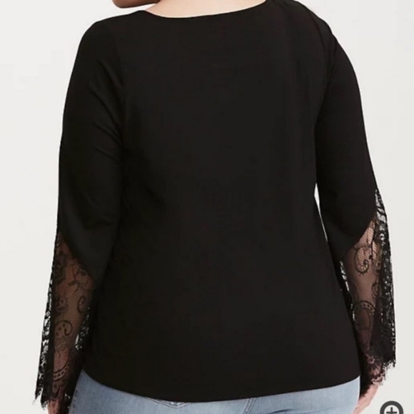 Torrid Black Lace Sleeve Blouse Size 14-16 (2) - Picture 3 of 6